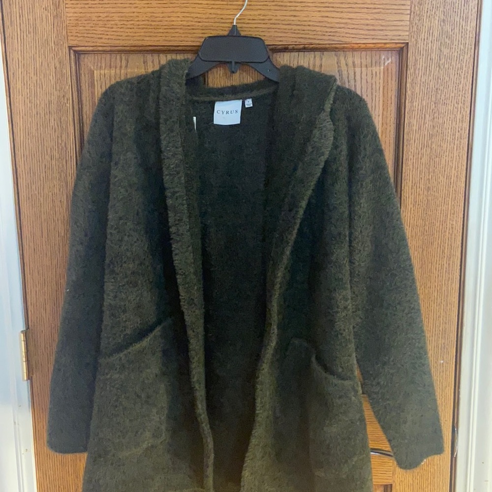 Beautiful olive green fur hooded coat/blazer